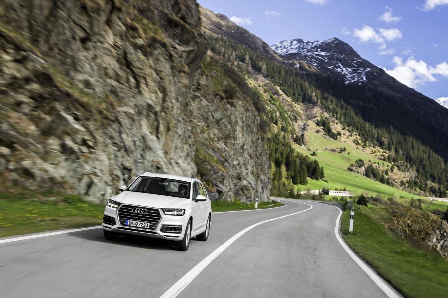  Audi Q7 TDI Quattro (4M) 2015 года  (WW) (фото 17 из 20)